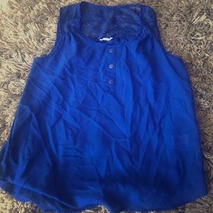 2/12🎉Blue tank top